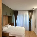 Nanda - Free Private Parking Apartment *