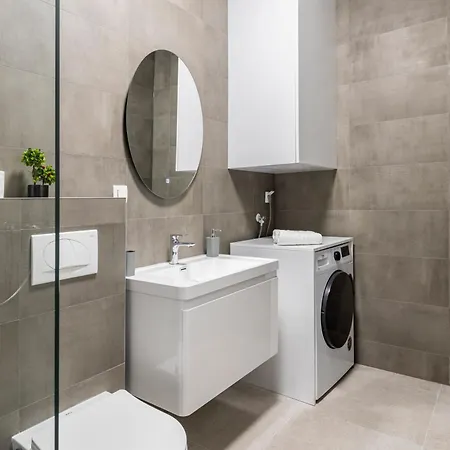Nanda - Free Private Parking Apartment Mostar